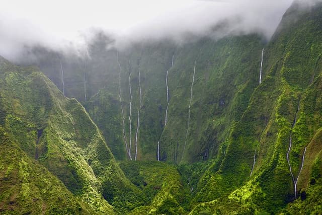 Air Kauai: DOORS-OFF Helicopter Adventure
