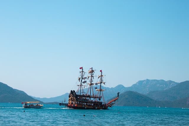 Pirate Boat Trip from Bodrum w/Lunch