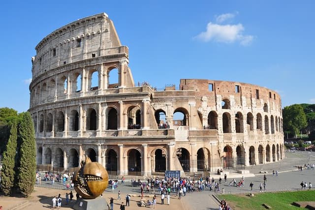 PRIVATE Colosseum, Roman Forum and Palatine Hill half day tour