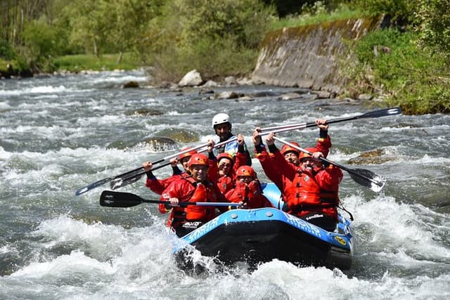 Rafting Family