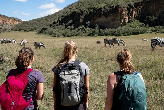 Hell's Gate Cycling Tour & Lake Naivasha Boat Ride from Nairobi