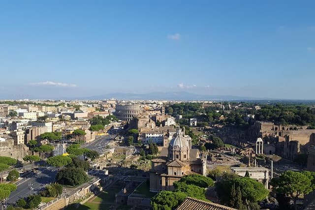 Views of Rome Small Group Walking Tour
