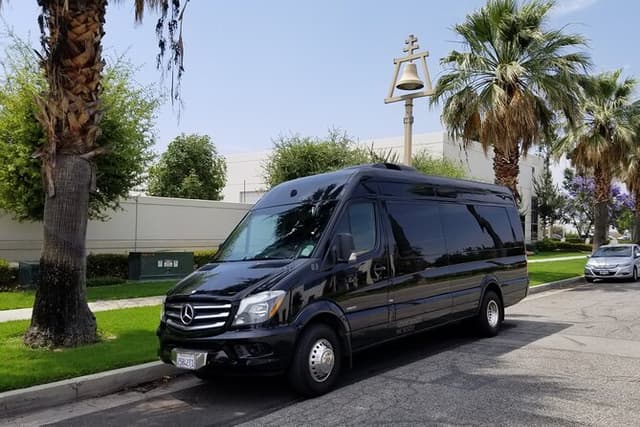 Private Full-Day Grand Tour of Los Angeles