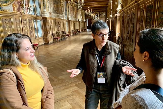 Private Tour in Fontainebleau Palace with Skip-The-Line Ticket