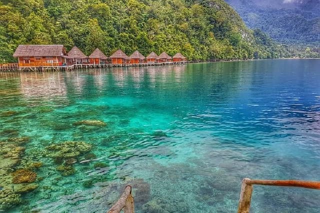 4 Days Ora Beach- Seram Island Hopping Tour From Ambon