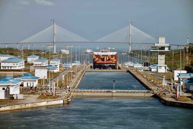 Best Panama Canal Locks Tours & Panama City Adventures
