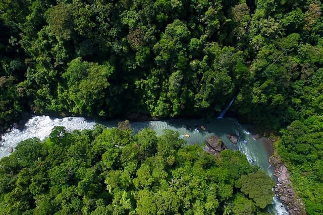 2-Day Tour of the Pacuare River in Costa Rica.
