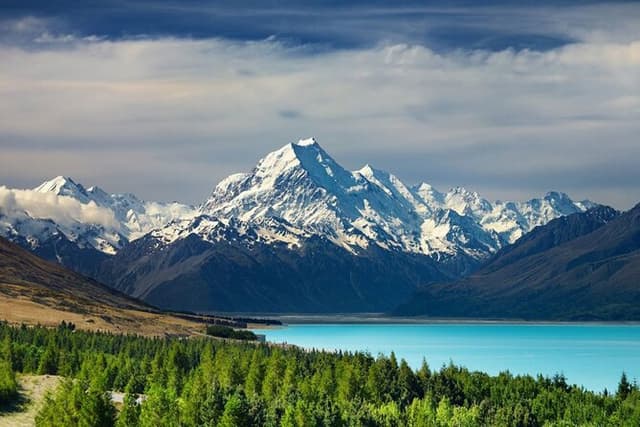 Mt Cook & Tekapo Day Tour from Christchurch (lunch included)
