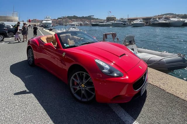 Private Tour on the Roads of Cannes by Ferrari