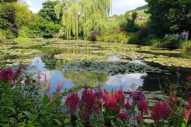 Best Giverny Day Trip: Monet's Garden & Impressionist Tours