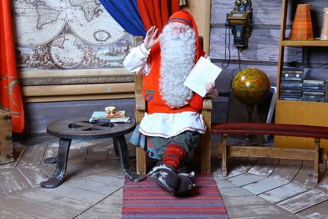 Santa's Premium: Reindeer, Husky, Buffet, Photo, Hotel Transfer