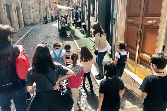 Games & Treasures Hunts Tour in Rome