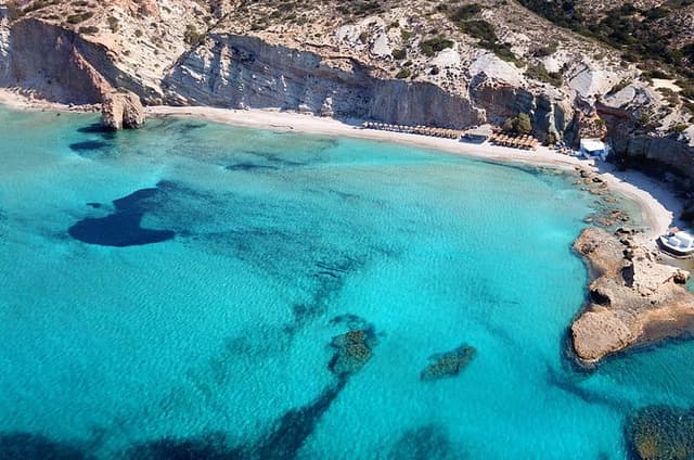 Full-Day Private cruise to Kleftiko, Polyaigos and Kimolos