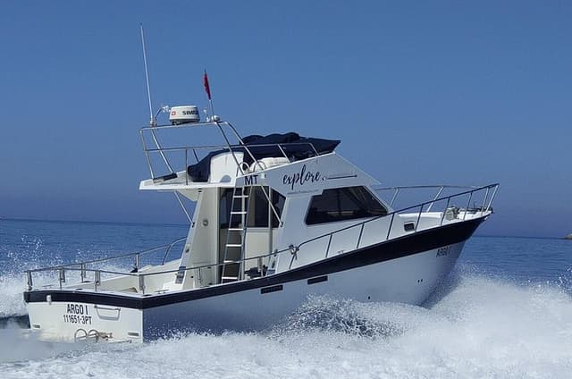 Sesimbra: All-inclusive Sport Fishing Tour