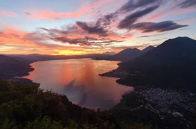 Mayan Nose Sunrise Hiking + Chichicastenango Market Tour
