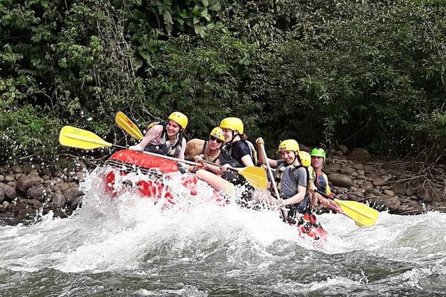 Sarapiquí River Family Rafting Adventure Class II & III