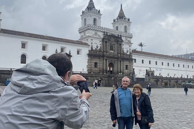 Best Quito Historic Center & Middle of the World Tour