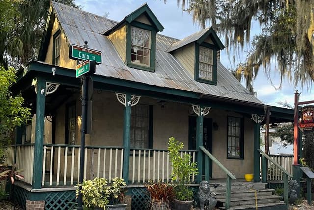 Self-Guided Haunted Ghost Walking Audio Tour in St. Augustine
