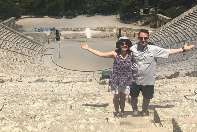 Delphi, Arachova and Levadia Krya Springs, Private Day Tour