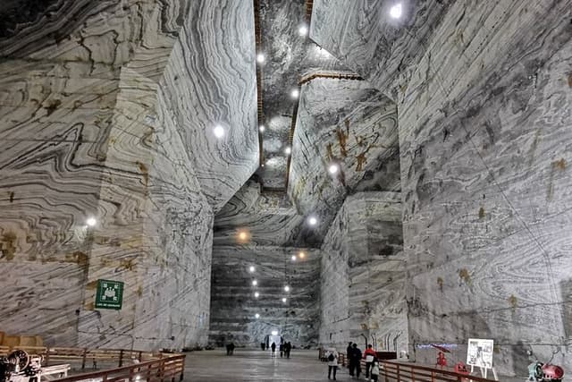Private Tour to Salt Mine, Lunch at Winery and Dracula Grave