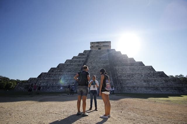 From Valladolid; Private transportation Chichén Itzá y 3 Cenotes
