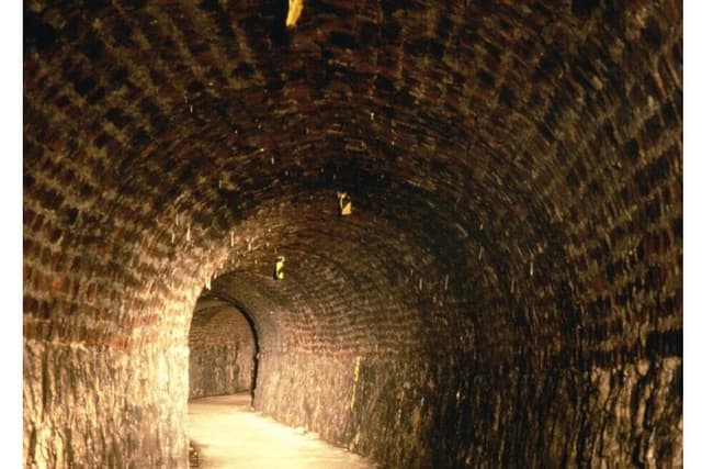 Small-group Ouseburn Food Tour with Tour of Victoria Tunnel