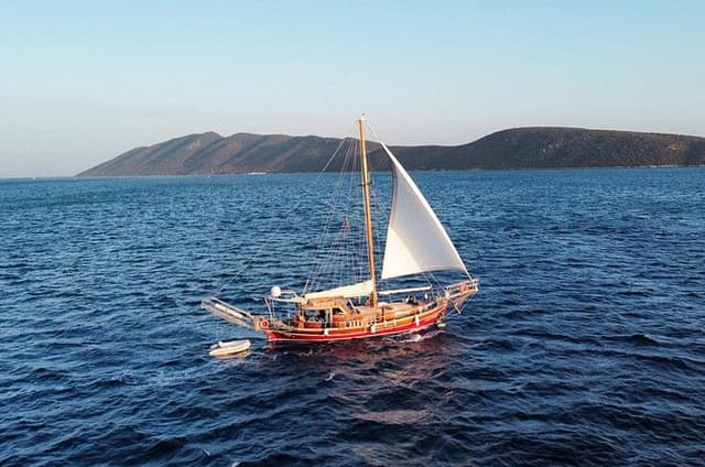 Full-Day Private Boat Cruise from Bodrum 