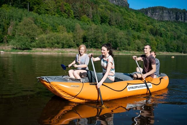 Rafting from Děčín to Bad Schandau and back on bikes