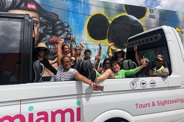 Miami Panoramic Sightseeing Tour in English, French or Spanish