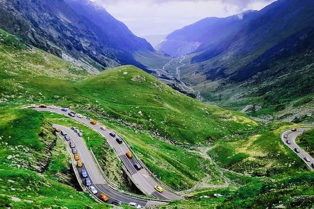 Transfăgărășan Highway & Balea Lake - Private Tour from Bucharest