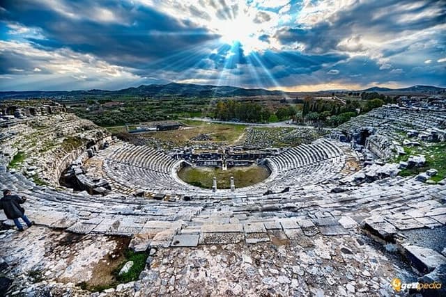 Skip-the-Line Private Tour: Priene, Miletus & Didyma Experience
