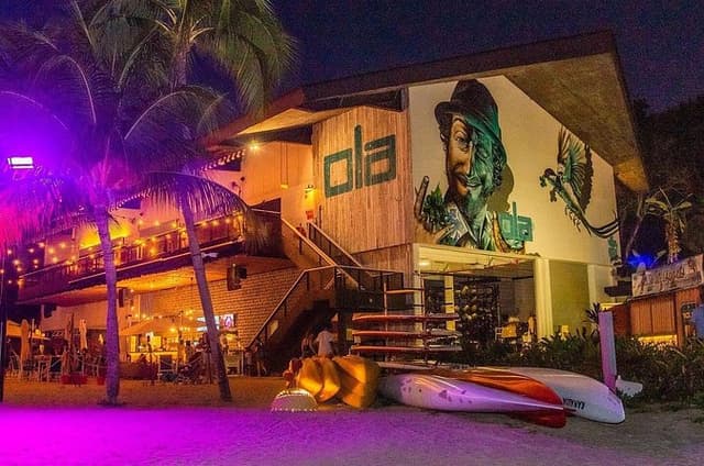 Singapore: Stand up Paddleboard - Ola Beach Club