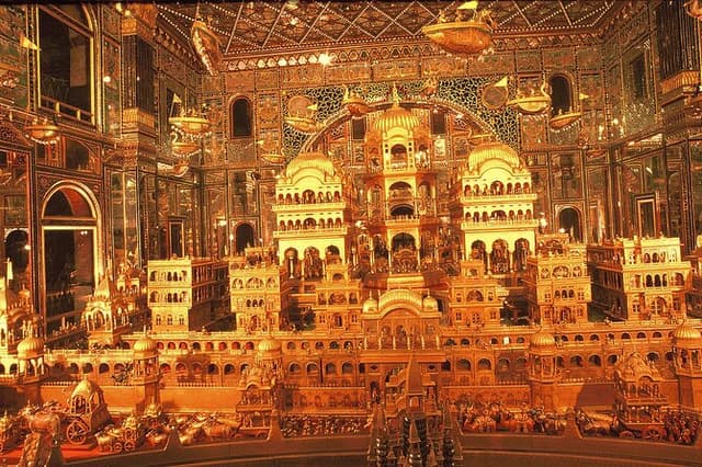 Private Historical Walking Tour in Nasiyan Jain Temple