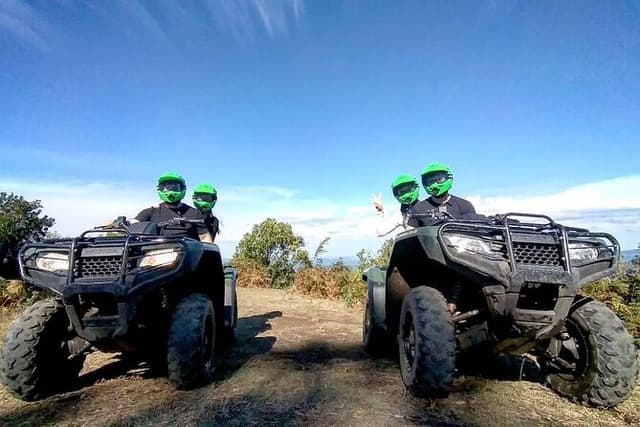 Quadricycle Tour to Morro Pelado 7km - 01 person on Quadri