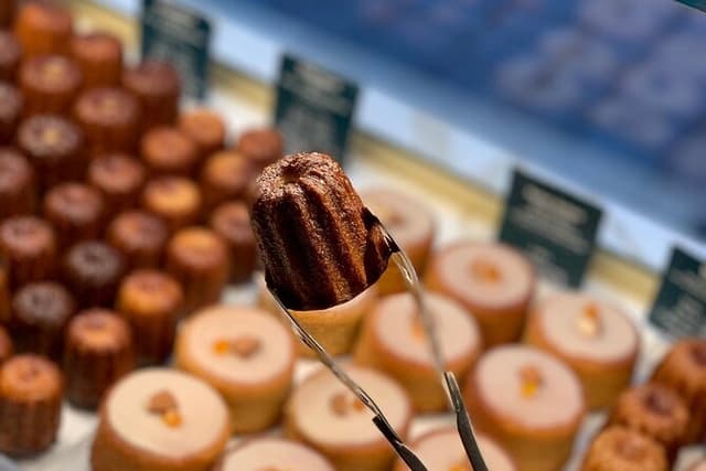 Gourmet guided tour of Bordeaux (sweet specialities)