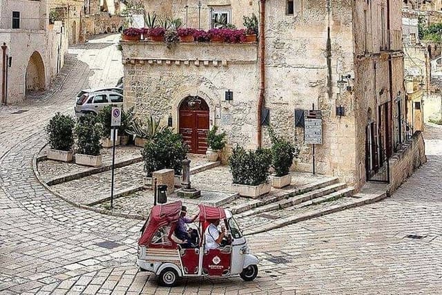 Panoramic Private Tour in Ape Calessino in the Sassi of Matera
