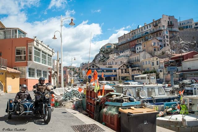Marseille : 2-Hour Sidecar Sightseeing Tour