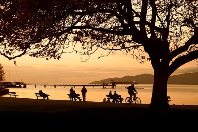 Private, Vancouver Sunset Bike/E-Bike Tour