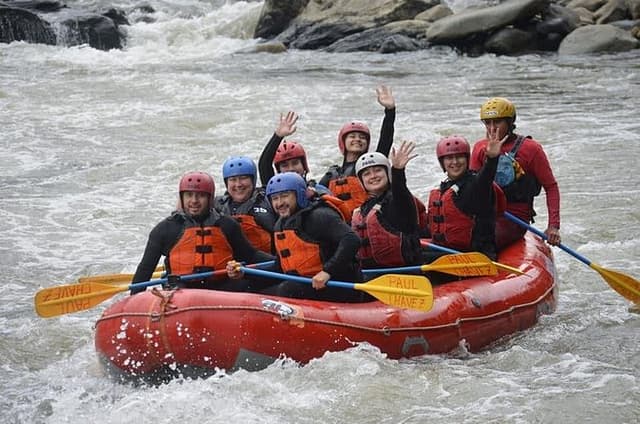 Rafting in the upper Pastaza (Level III + IV The best in Puyo) Ec