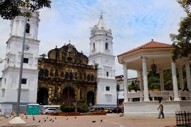 Full Day Panama History Tour with Private Guide