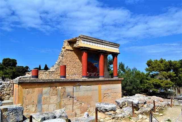 Knossos Palace, Museum & Rethymno city Private Tour from Chania
