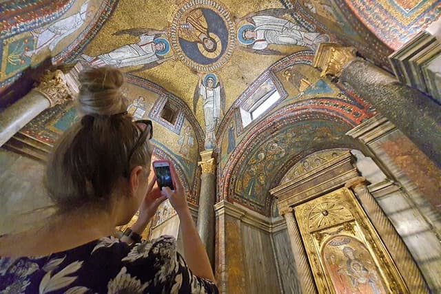 Medieval Mosaics Tour in Rome including St. Mary Major & St. Praxedes Basilicas