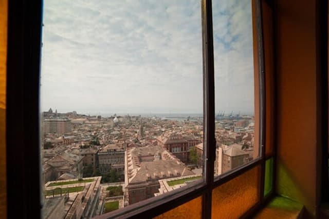 Small-Group Panoramic Photo Tour of Genoa