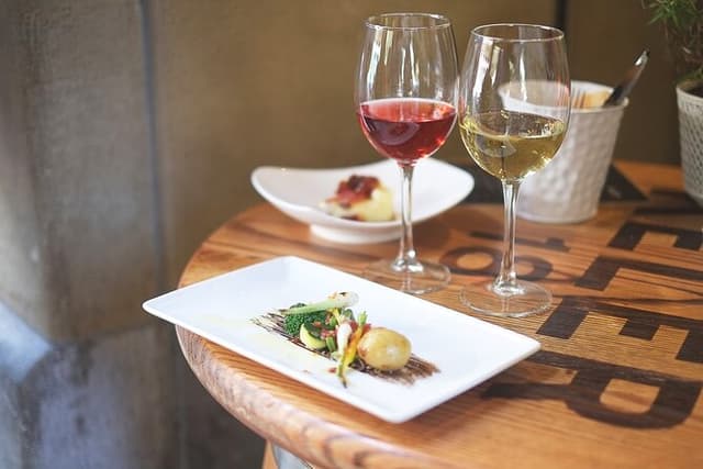 San Sebastian Evening Pintxo Tour with Wine