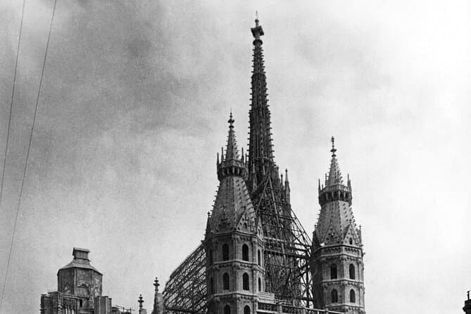 Compare Top Vienna Crime & Mystery Tours