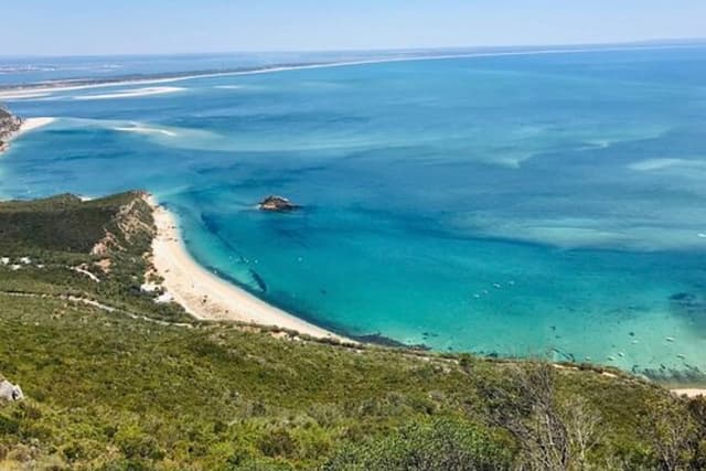 Private tour Arrábida, Sesimbra from Lisbon