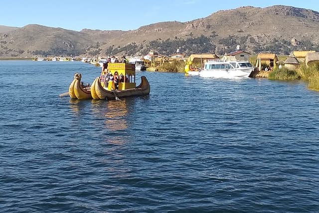 Lake Titicaca & Uros Islands: 2-Day All-Inclusive Cultural Tour