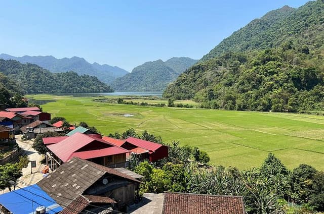 2-Day Explore Ba Be Lake With Boat Trip, Swimming And Cycling