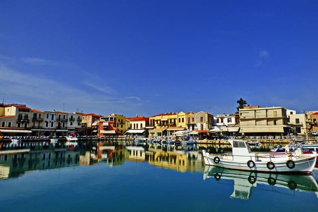 Discover Rethymno, Lake Kournas & the Secrets of Cretan Olive Oil