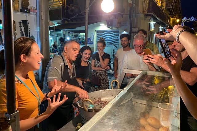 Original Night Street Food Tour of Palermo with Local -by Streaty